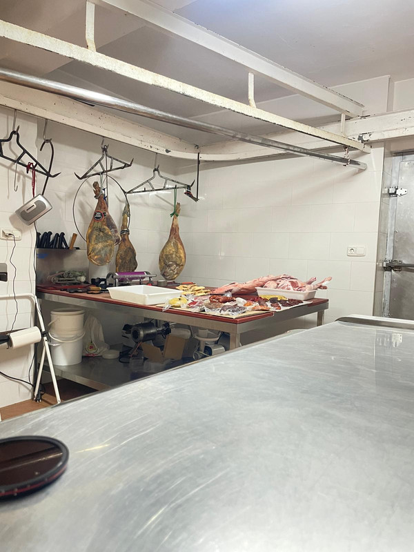 Carnicería Mercedes Cuadros Vivo 13